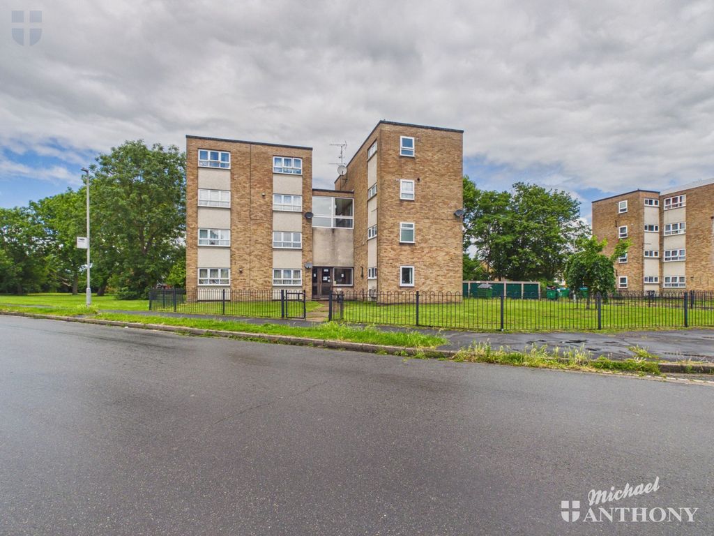 Property photo 1 of 9 F6E79Ab3Bb184ce686c558079Ab6Be0F_80_Cam03218G0-Pr1057-Still001