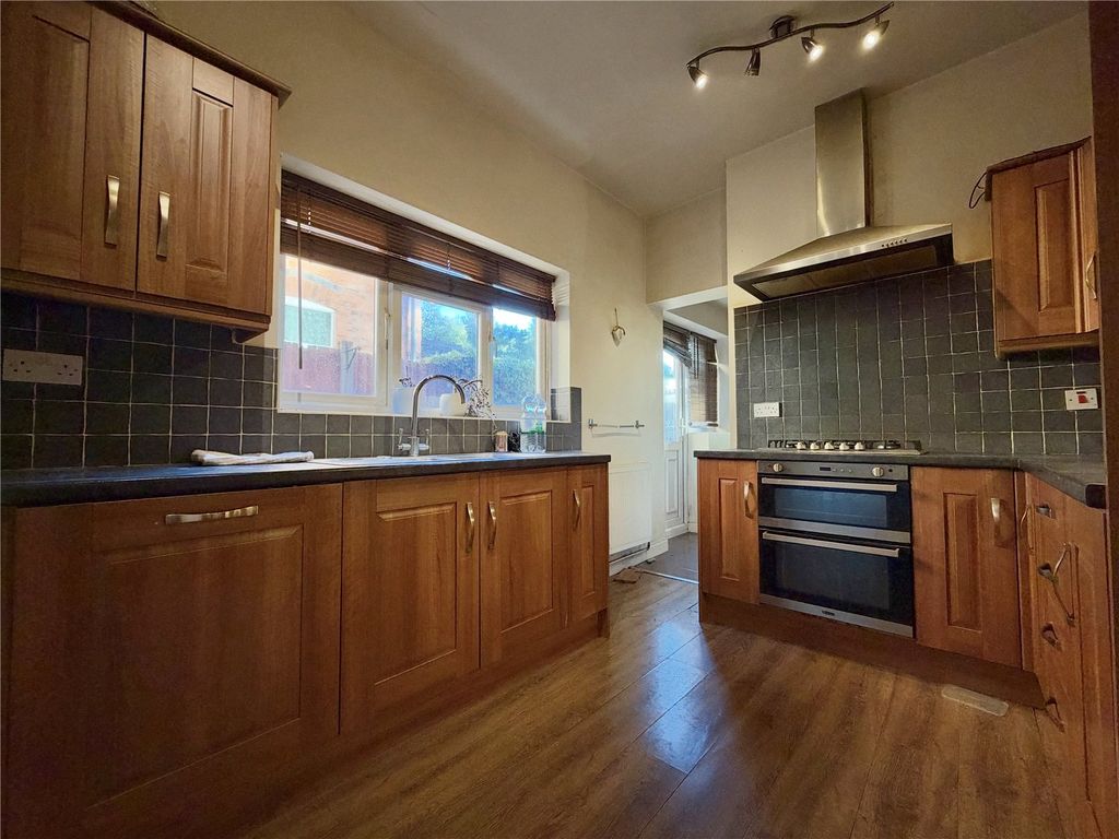 Property photo 2 of 18 Picture No. 08