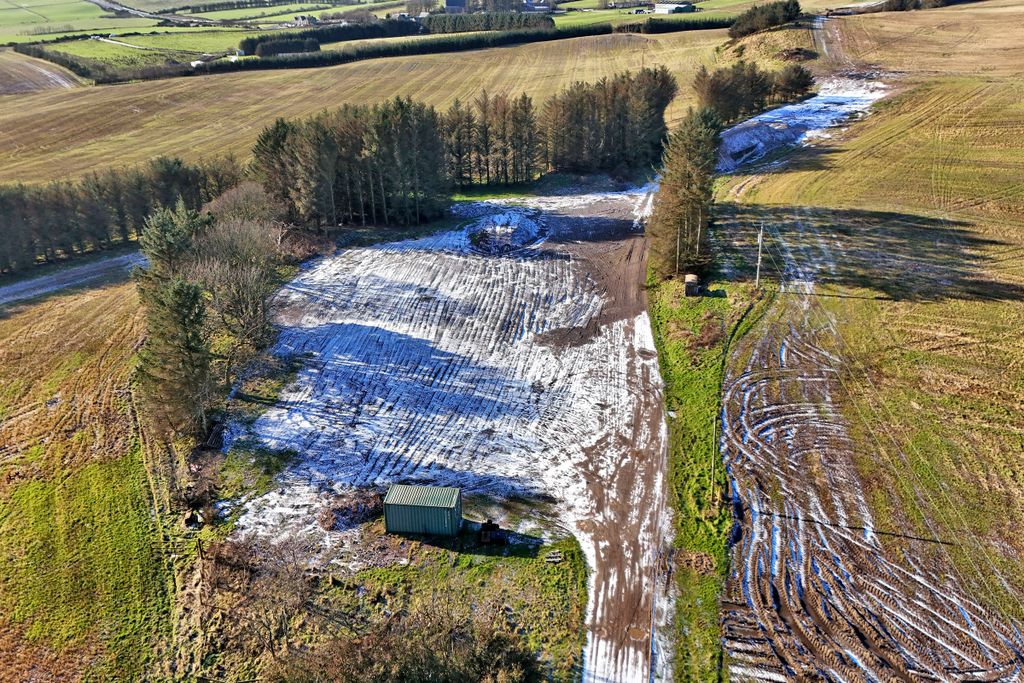 Property photo 2 of 6