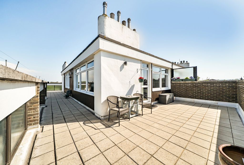 Property photo 1 of 11 1-6A171d441B0Ab-1...