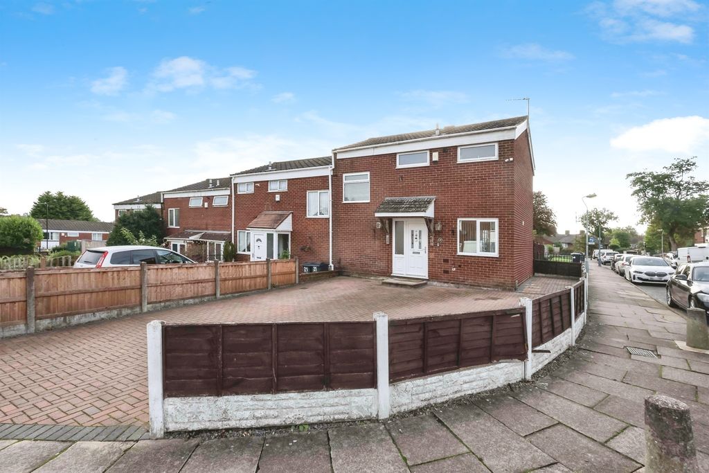 Property photo 2 of 17