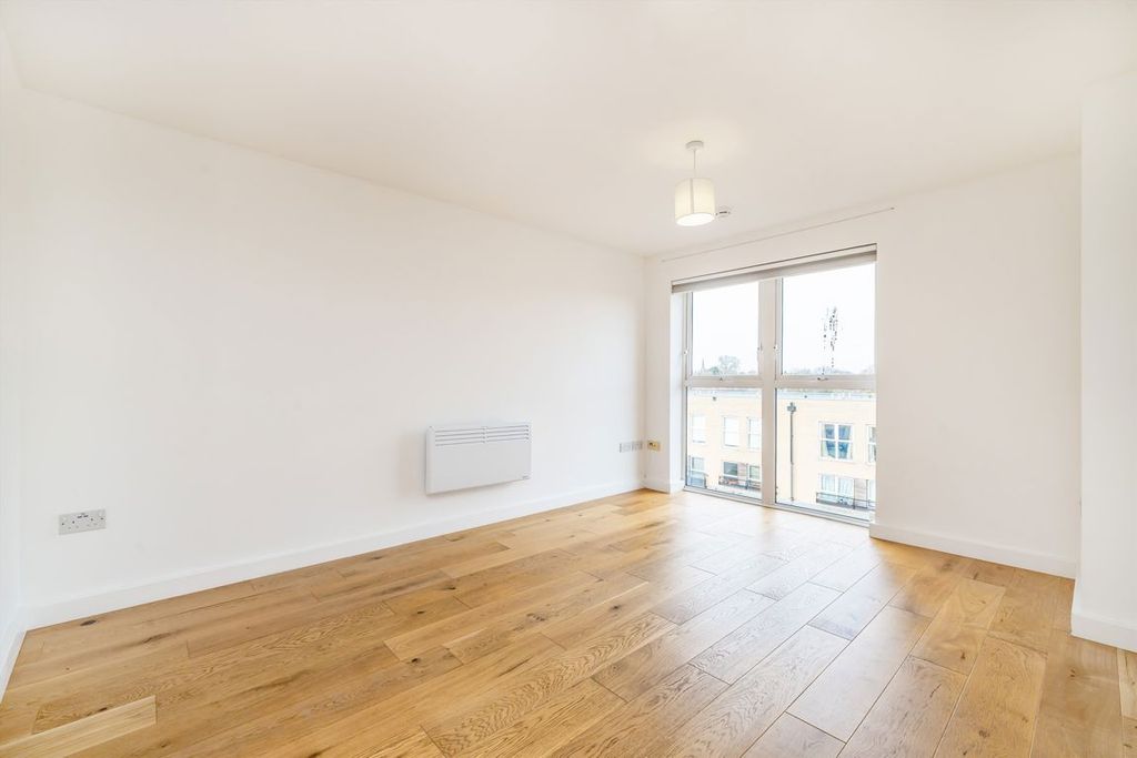 Property photo 3 of 7