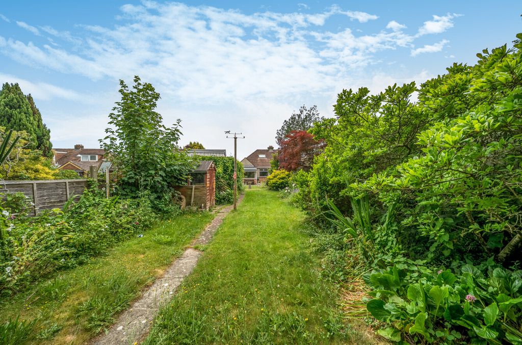 Property photo 2 of 12 1469519-17-6A1Daa...