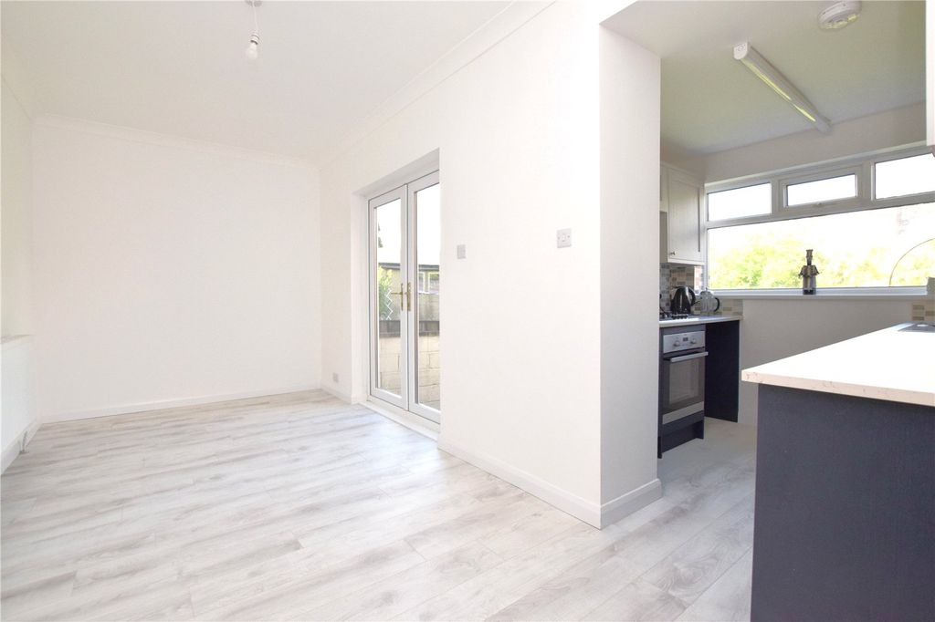 Property photo 2 of 16 Picture No. 76