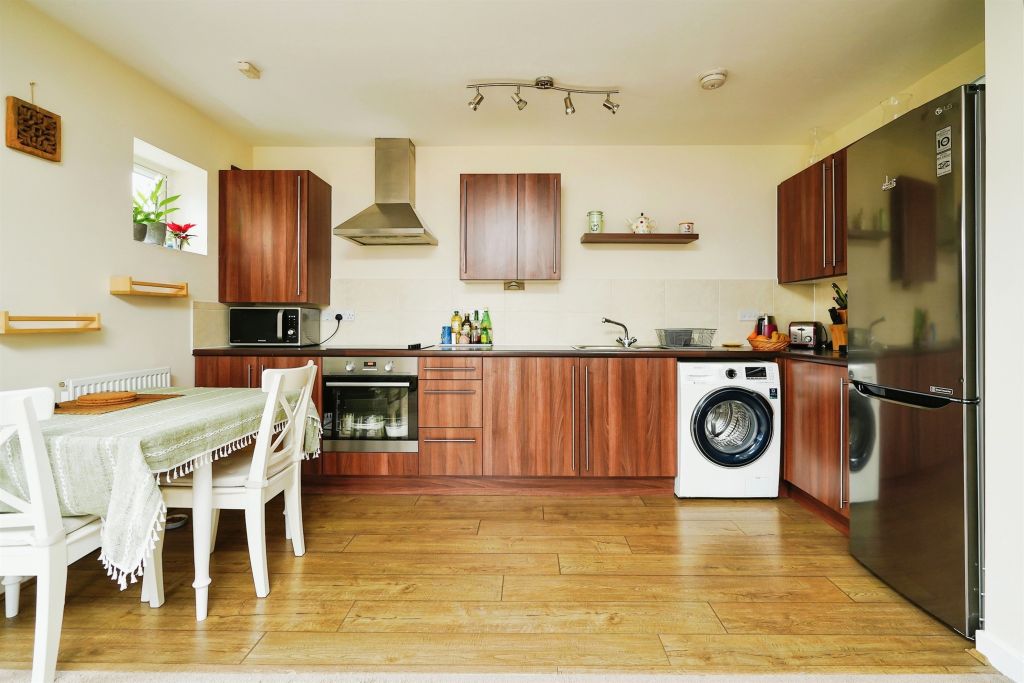 Property photo 2 of 13