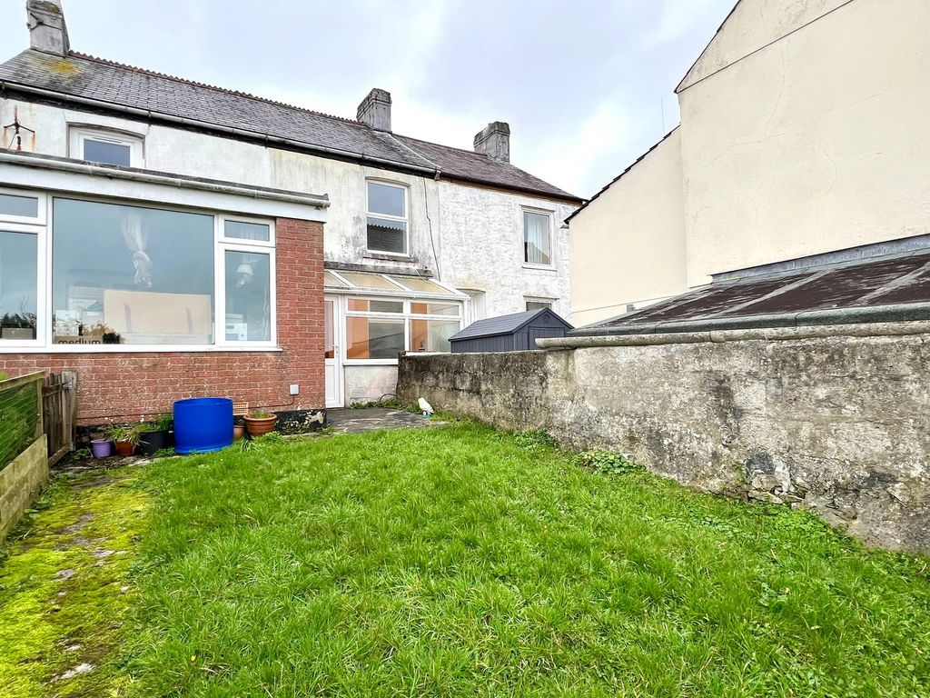 Property photo 3 of 17