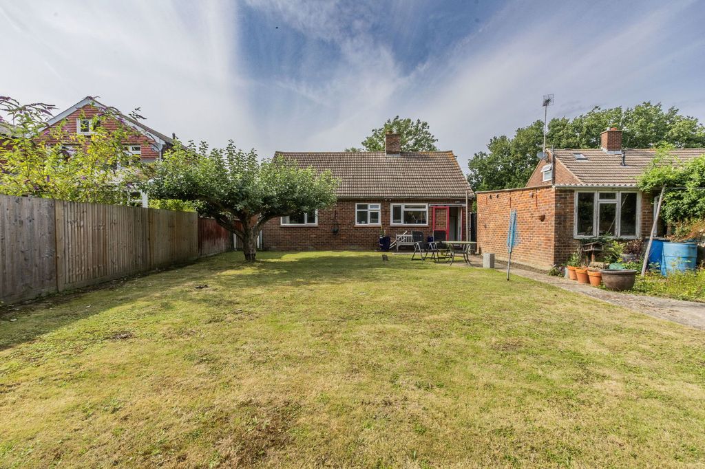 Property photo 2 of 8