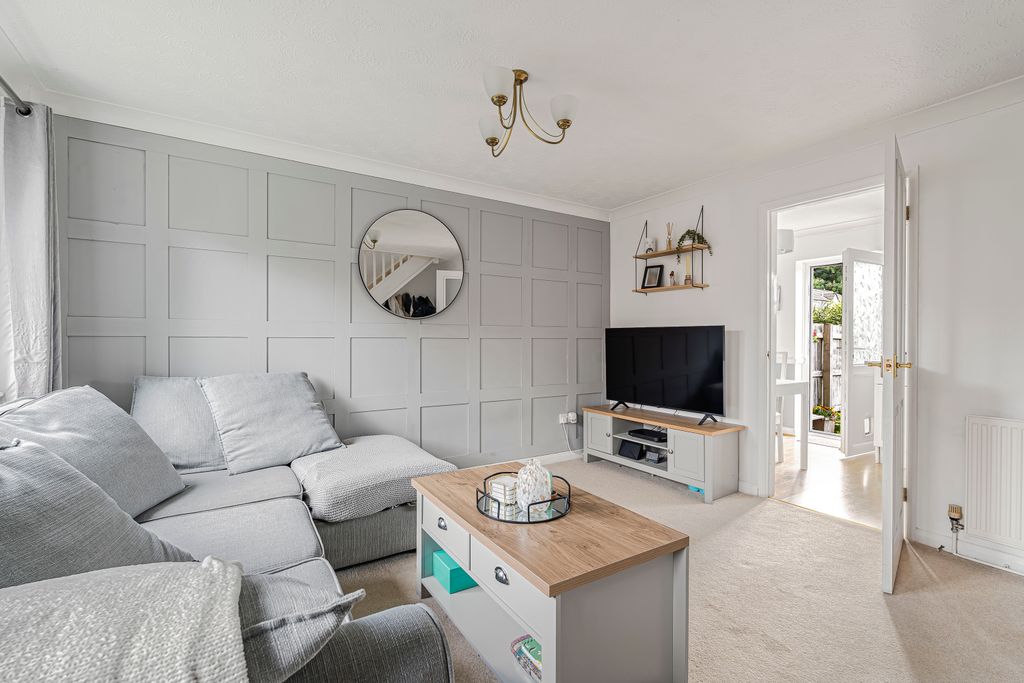 Property photo 2 of 18