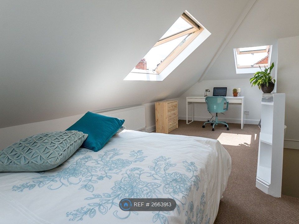 Property photo 2 of 8