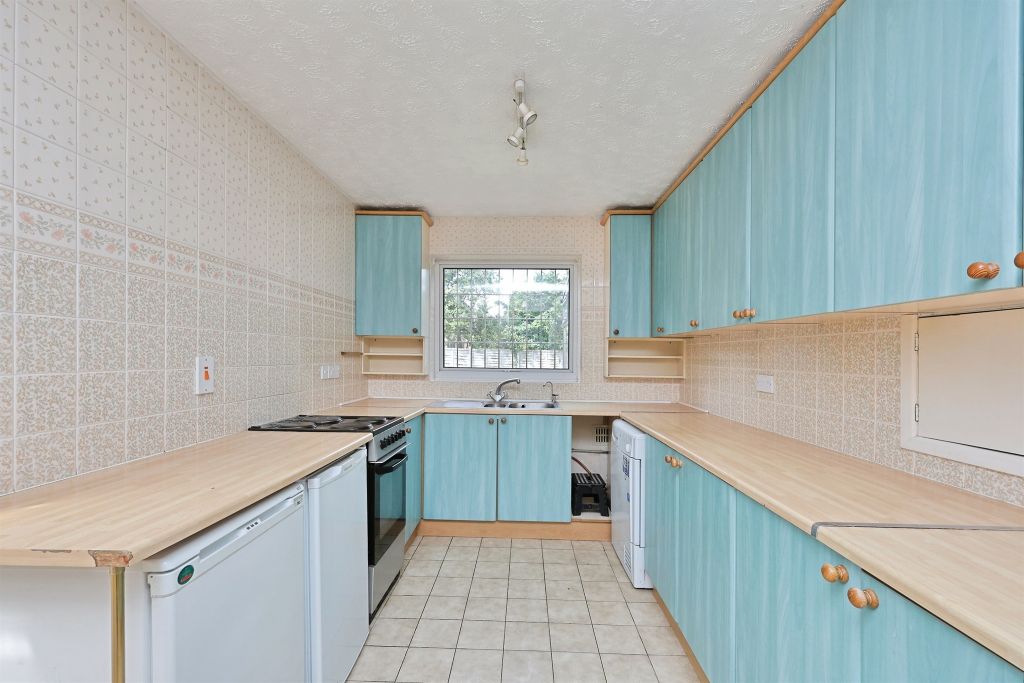 Property photo 3 of 21