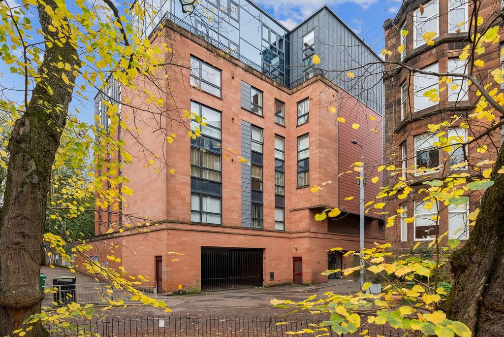 Property photo 1 of 21