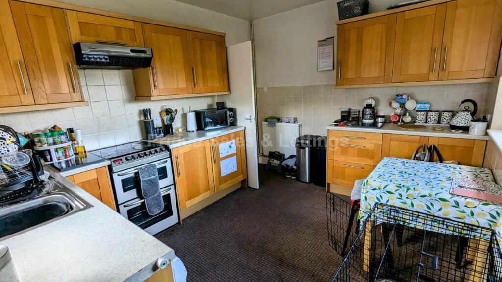 Property photo 2 of 24