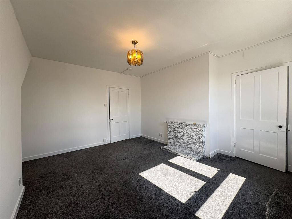 Property photo 2 of 10 2