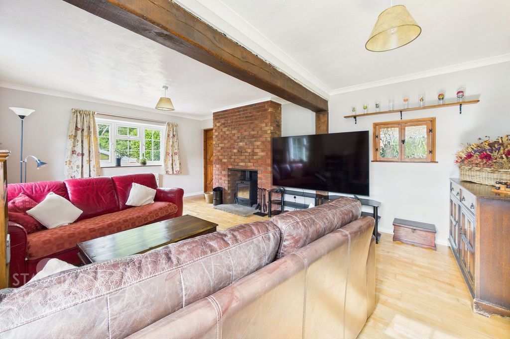 Property photo 2 of 30