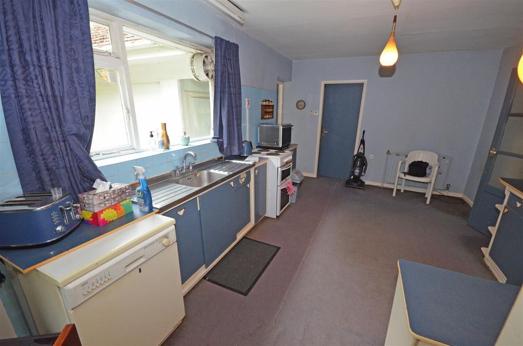 Property photo 3 of 22 10.Jpg