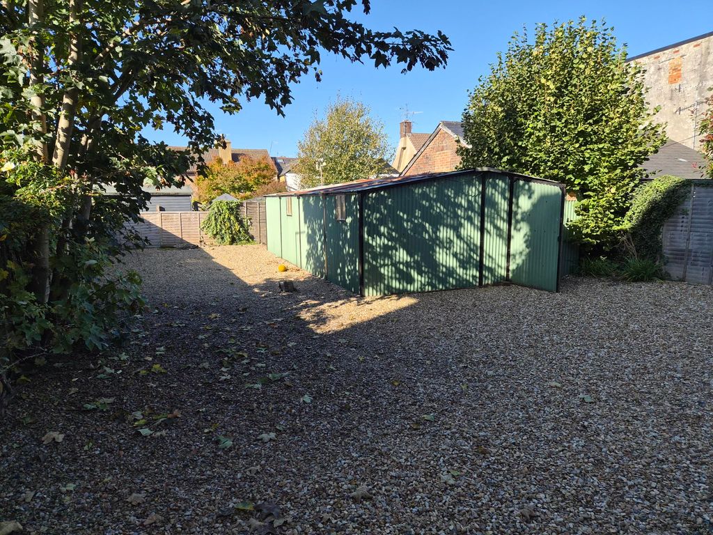 Property photo 3 of 4