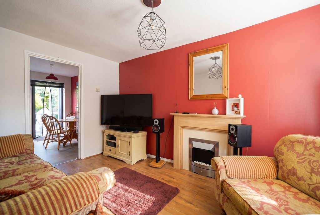 Property photo 3 of 14