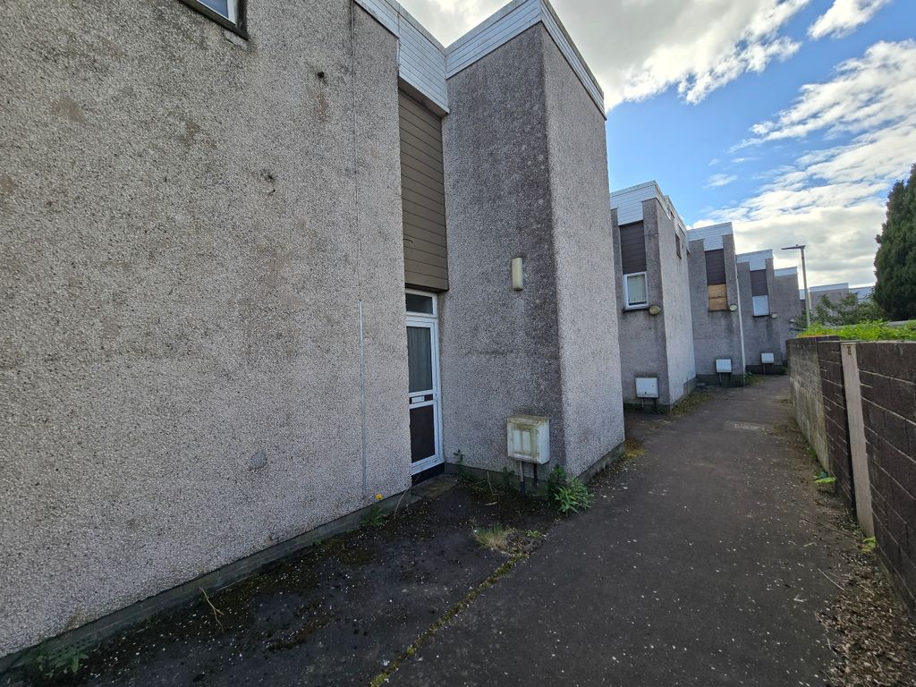 Property photo 2 of 9 2. External 2