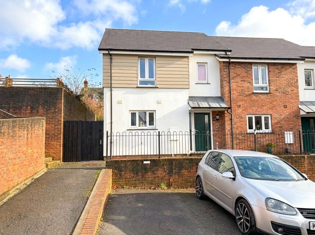 Property photo 1 of 9 Picture No. 11