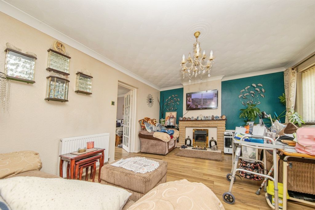 Property photo 3 of 18
