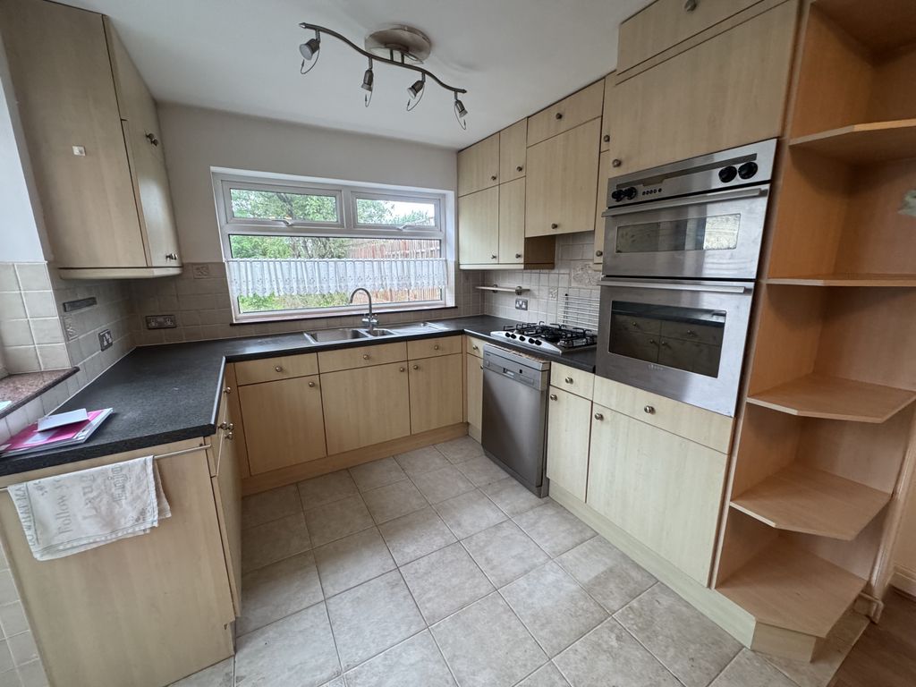 Property photo 3 of 10 Gallery