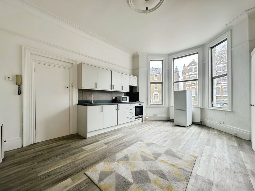 Property photo 1 of 4 Kitchen/Living Area