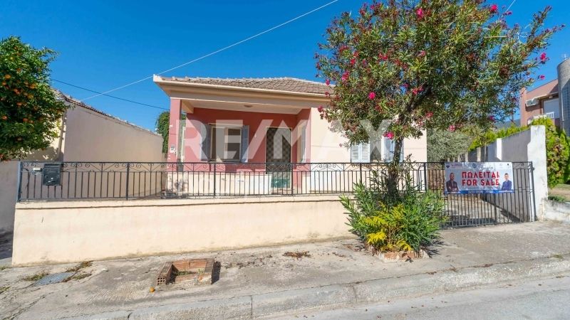 Property photo 1 of 50
