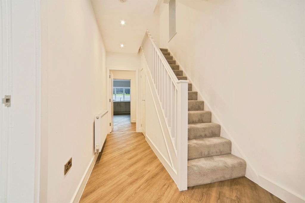 Property photo 3 of 24