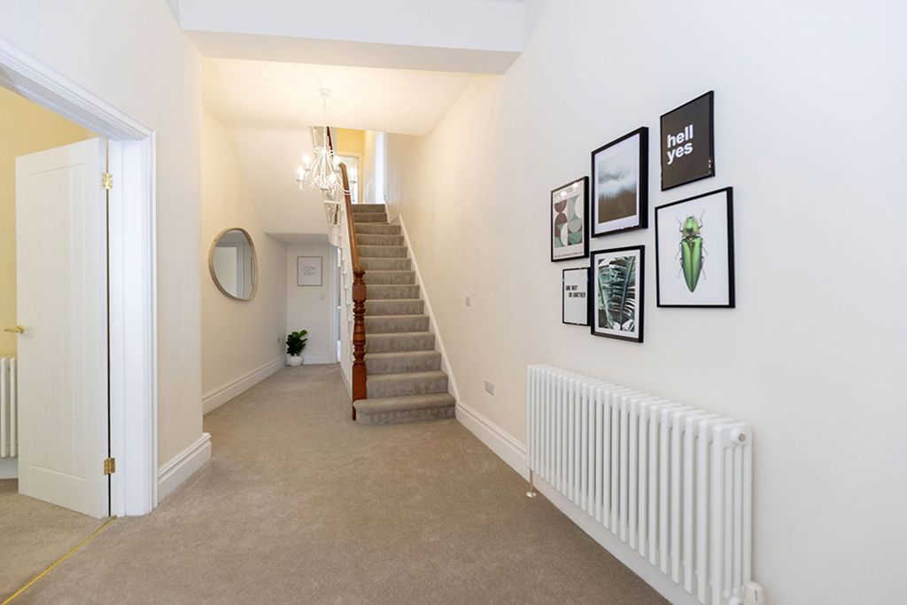 Property photo 3 of 50
