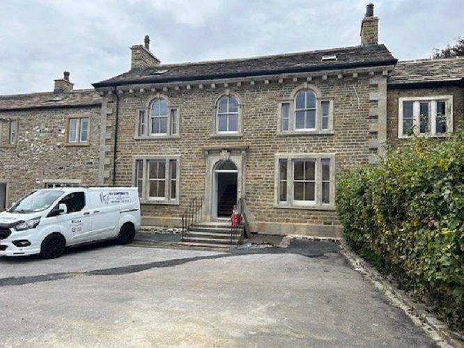 Property photo 2 of 3