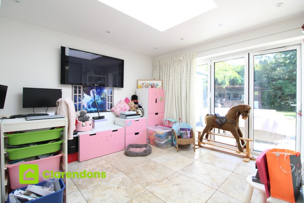 Additional image 29 of 5 bed detached bungalow for saleStation Road, Lingfield, Surrey RH7