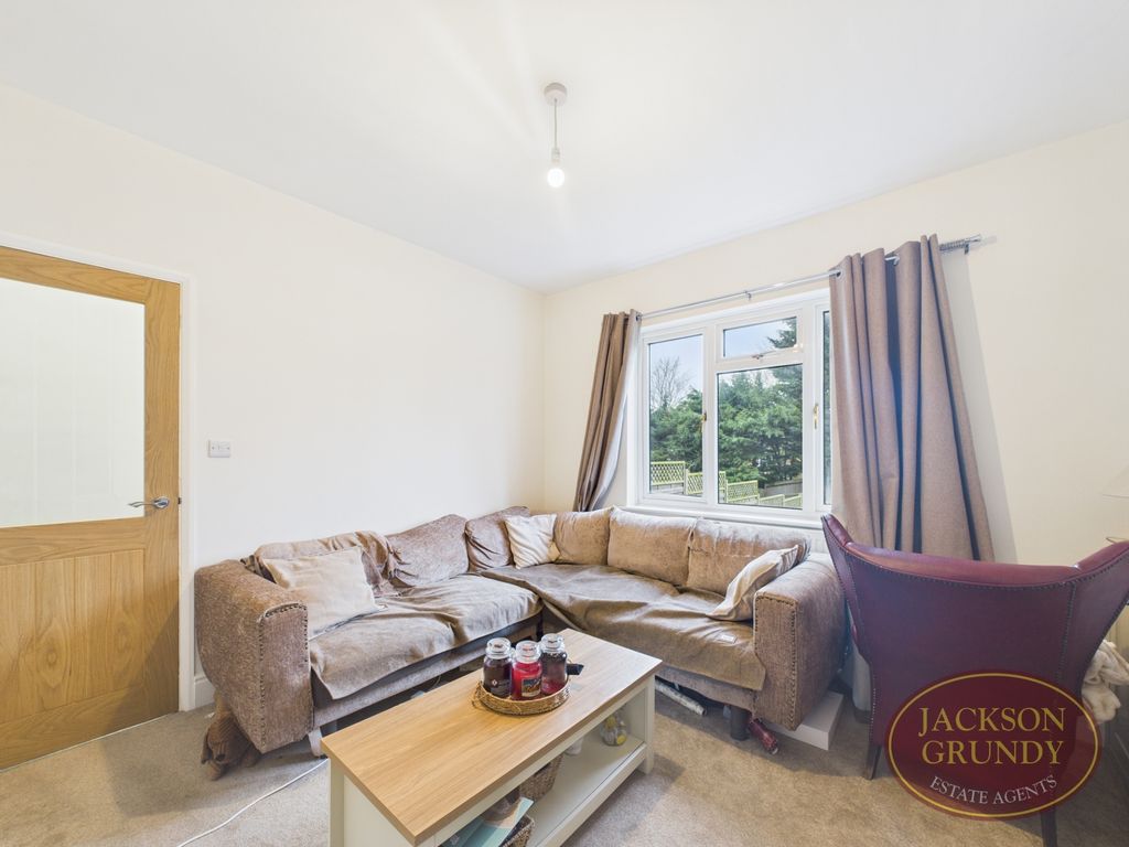 Property photo 2 of 17 Northall