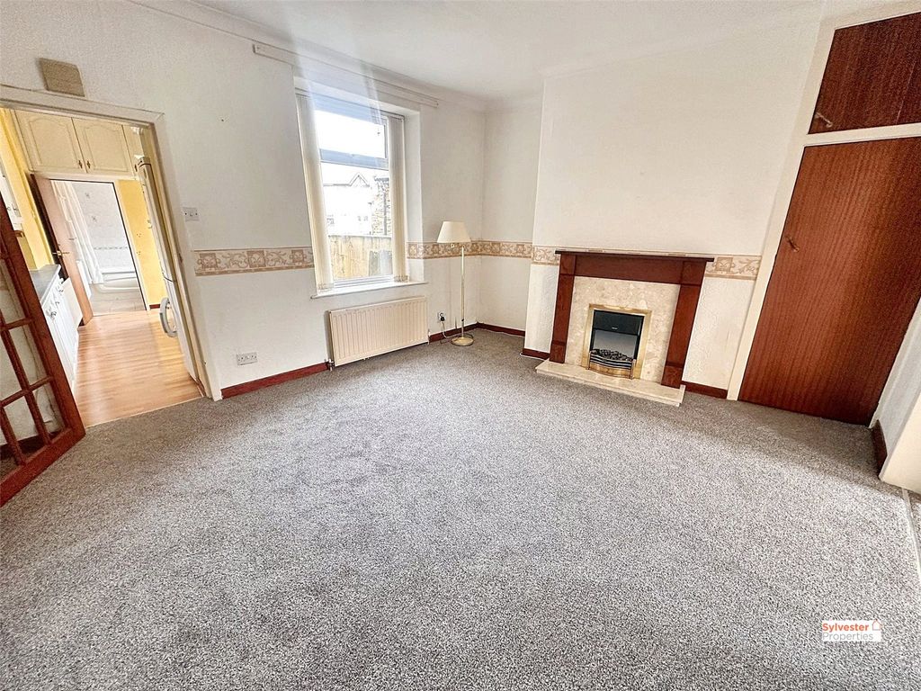 Property photo 3 of 14 Picture No. 13