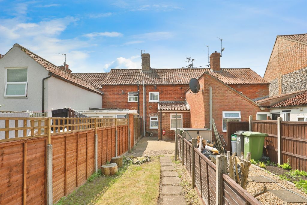 Property photo 2 of 16