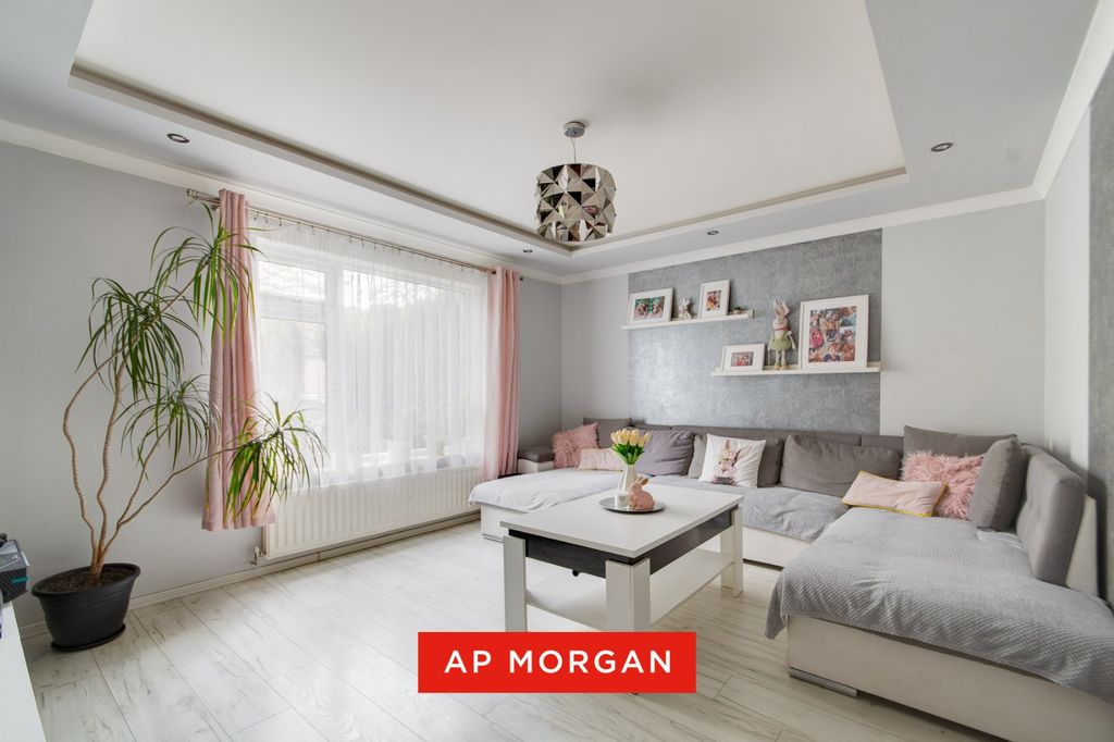 Property photo 2 of 24 Picture No. 12