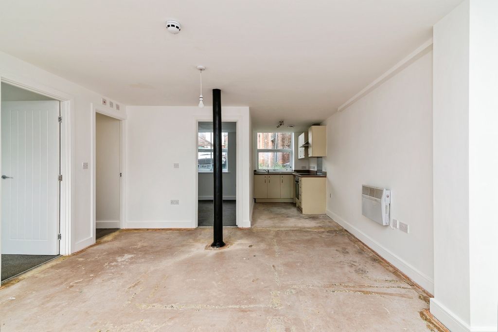 Property photo 2 of 14 Photo