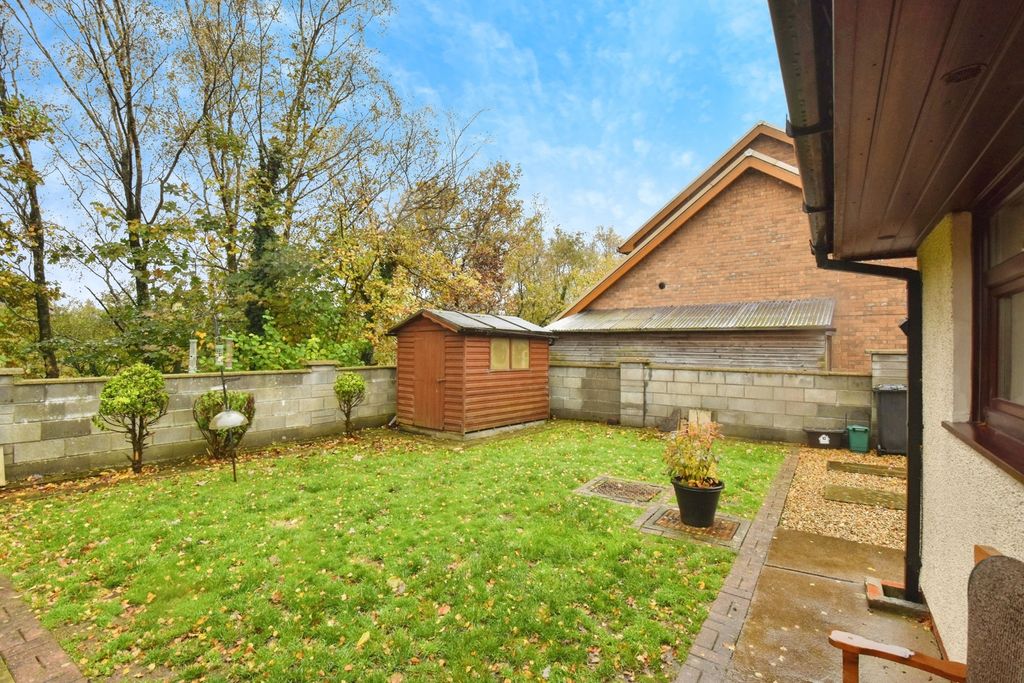 Property photo 2 of 15 Photo