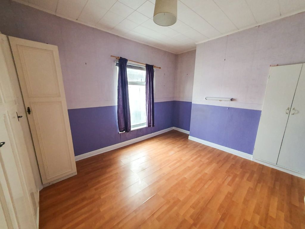 Property photo 2 of 11 Bedroom 2