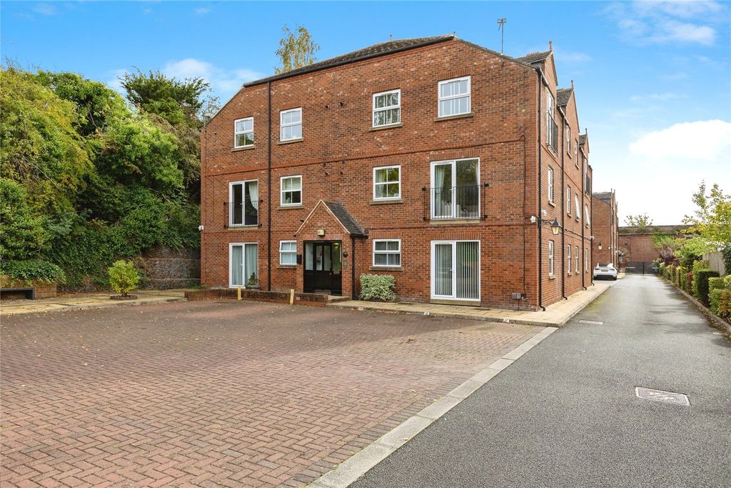 Property photo 1 of 12 Picture No. 19