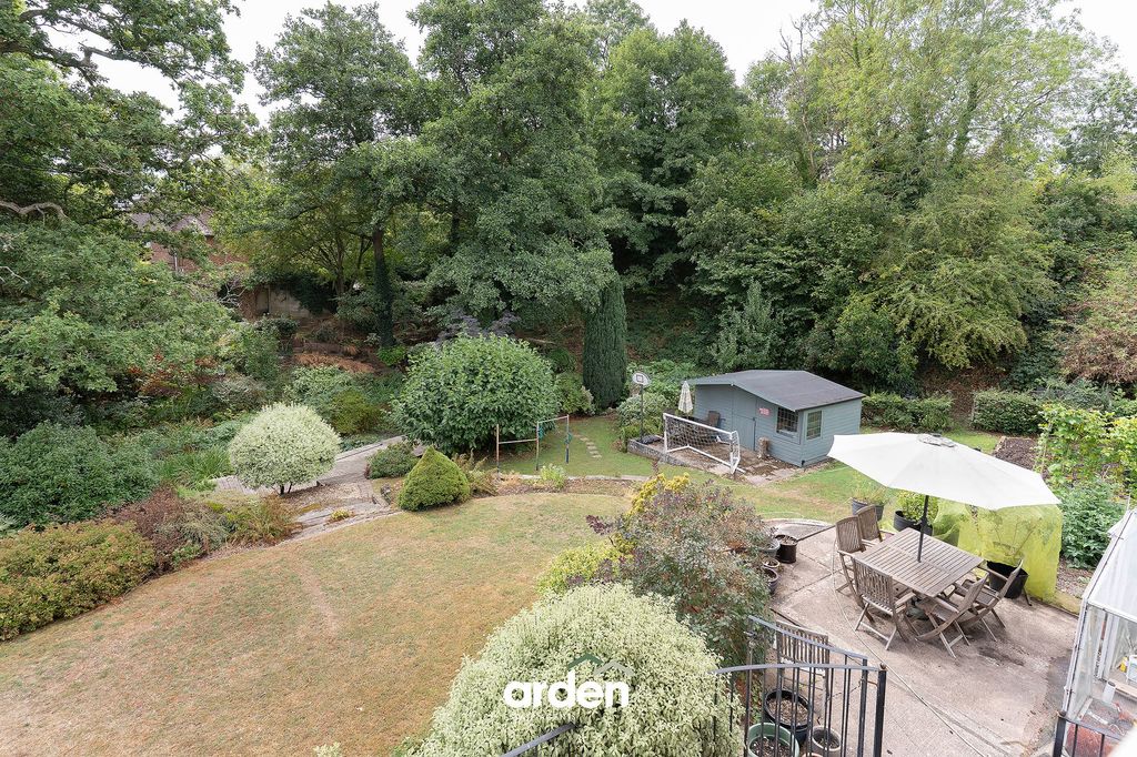 Property photo 3 of 28