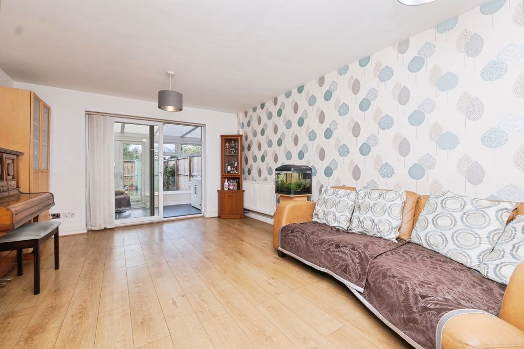 Property photo 2 of 17 Photo
