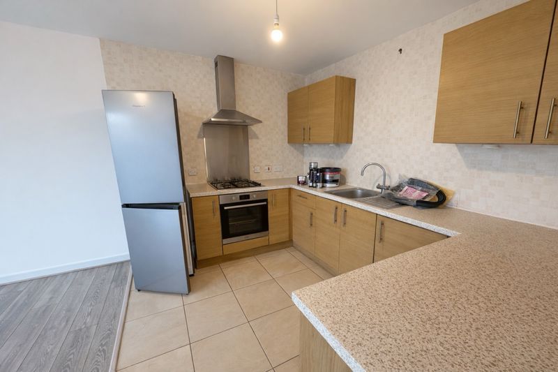 Property photo 3 of 14 Photo 12