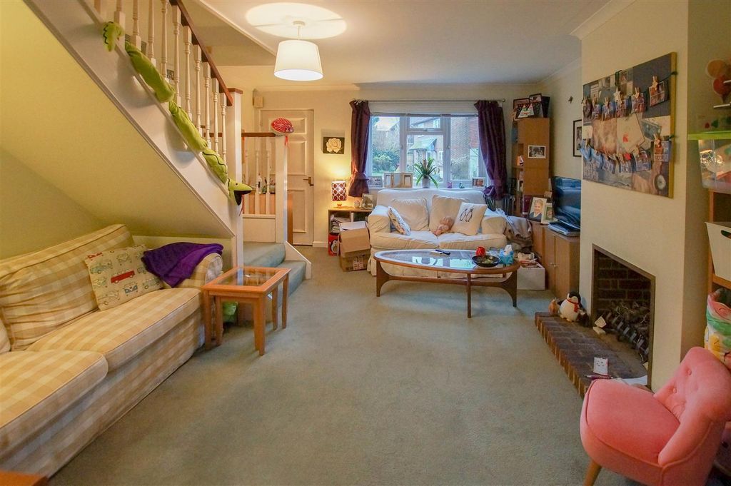 Property photo 3 of 7