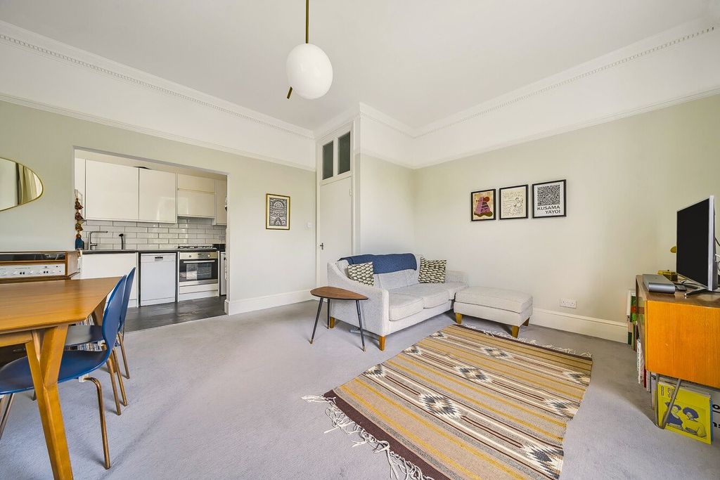 Property photo 2 of 17 Picture No. 05