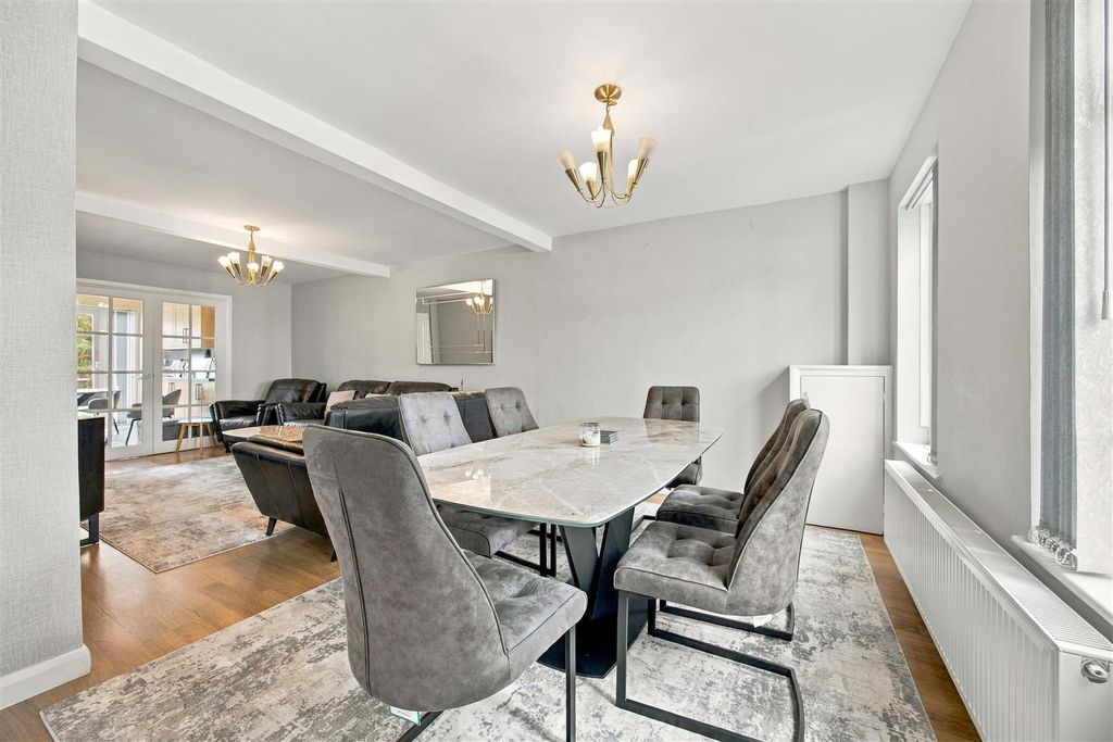 Property photo 2 of 17 Dining Room