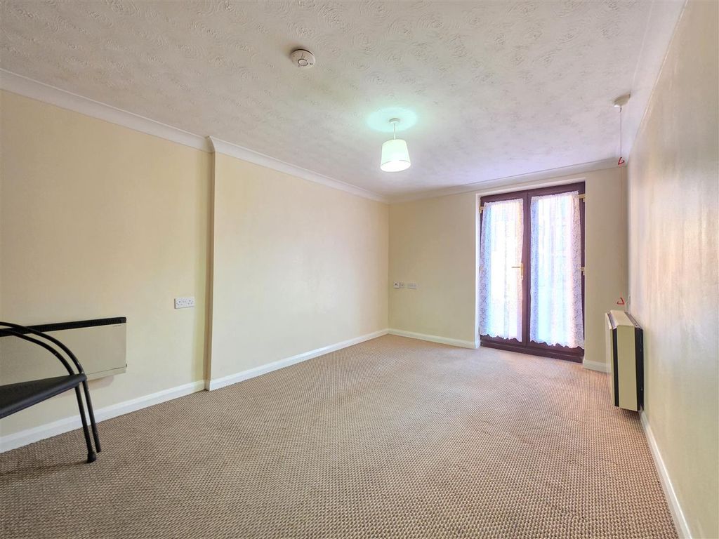 Property photo 3 of 9