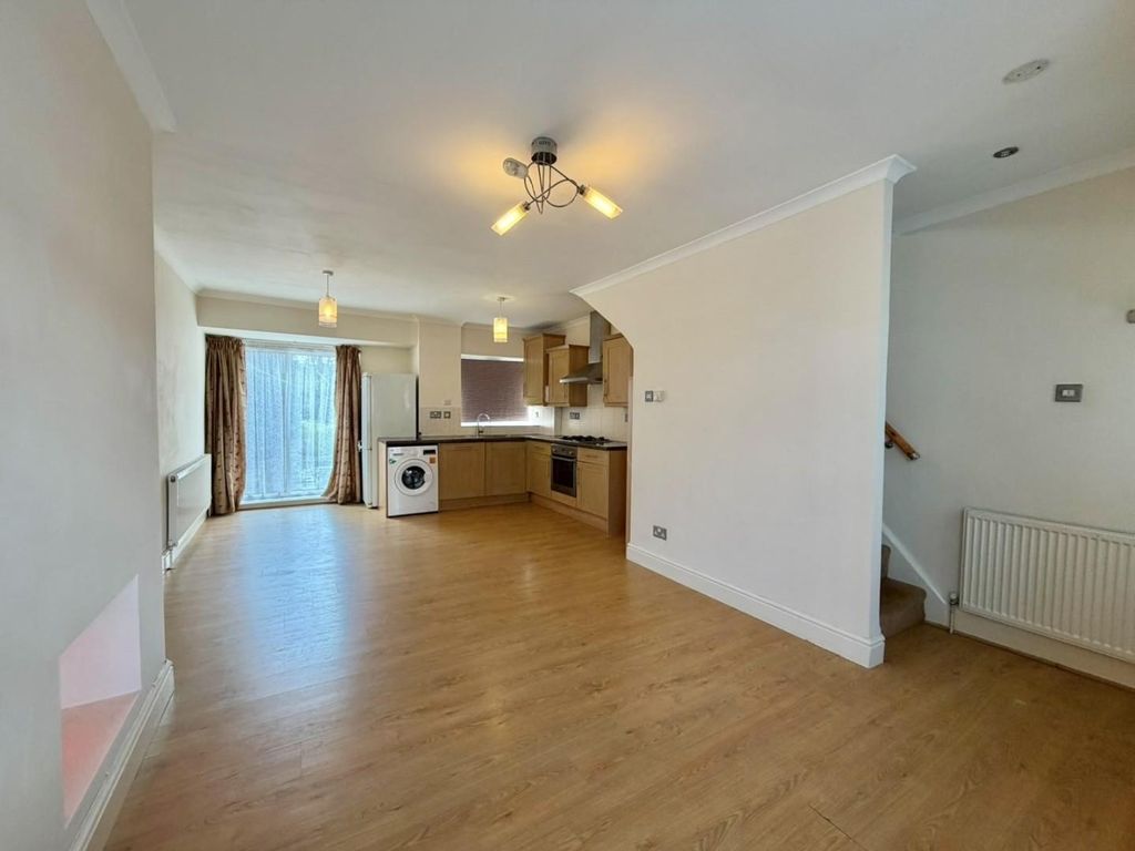Property photo 2 of 14 557Daf5A-7De2-4Edc-Ae54-4d78A526F153.Jpg