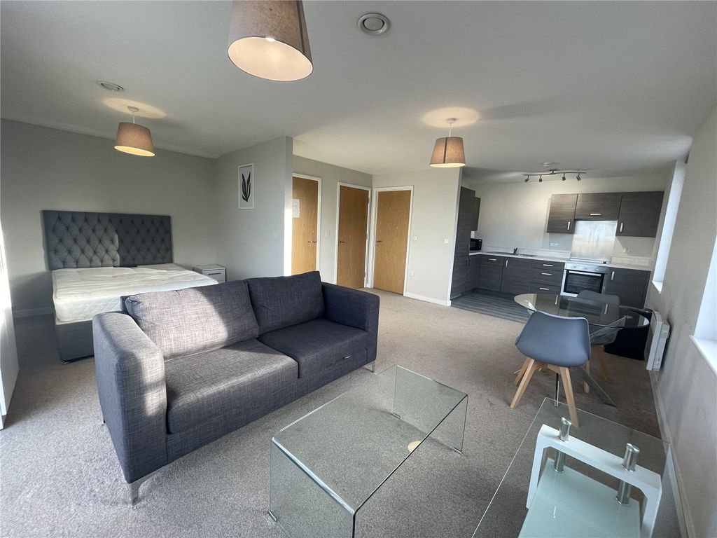 Property photo 2 of 6 Picture No. 06