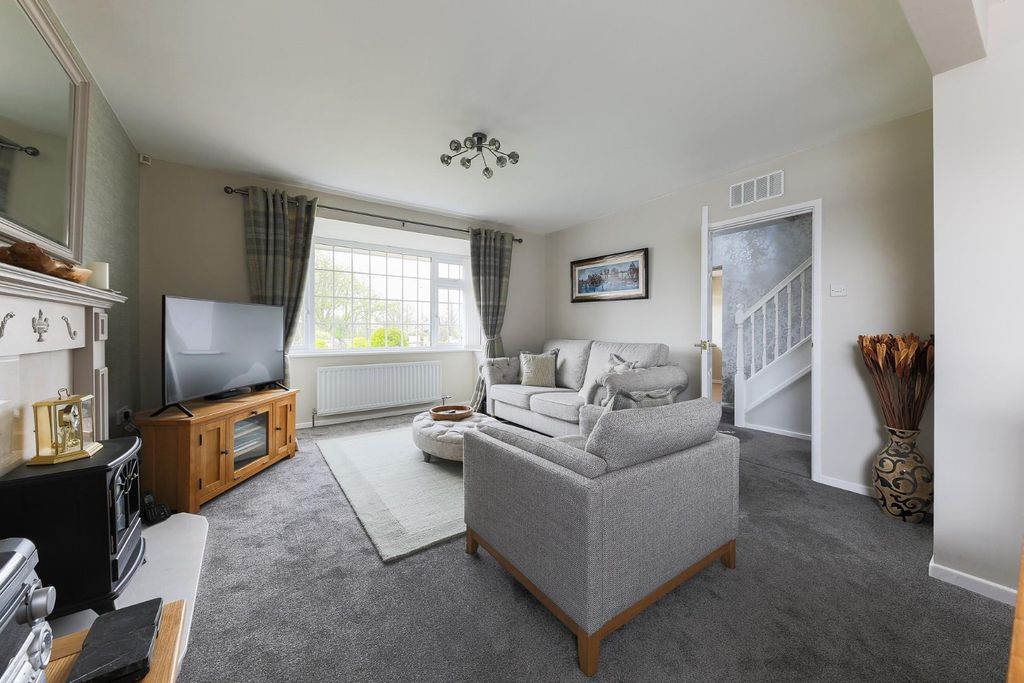 Property photo 3 of 23 Living Room