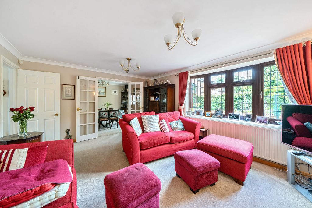 Property photo 2 of 11